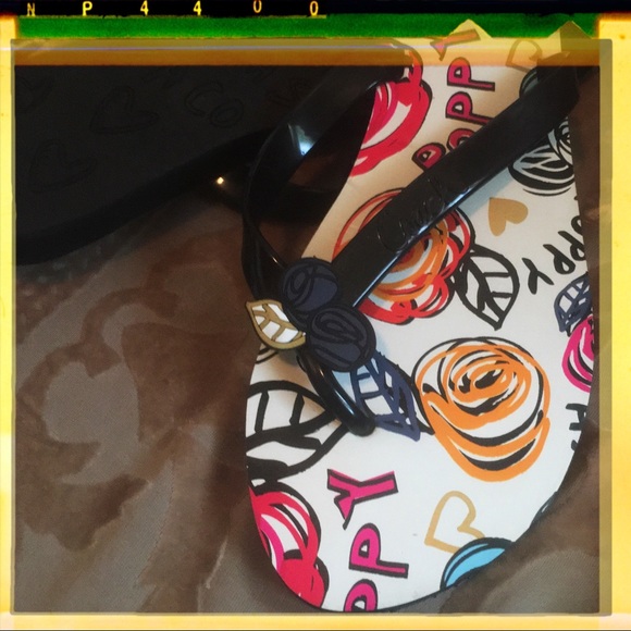 *NWT* - Authentic Coach “Poppy” Flip Flops - Picture 3 of 5